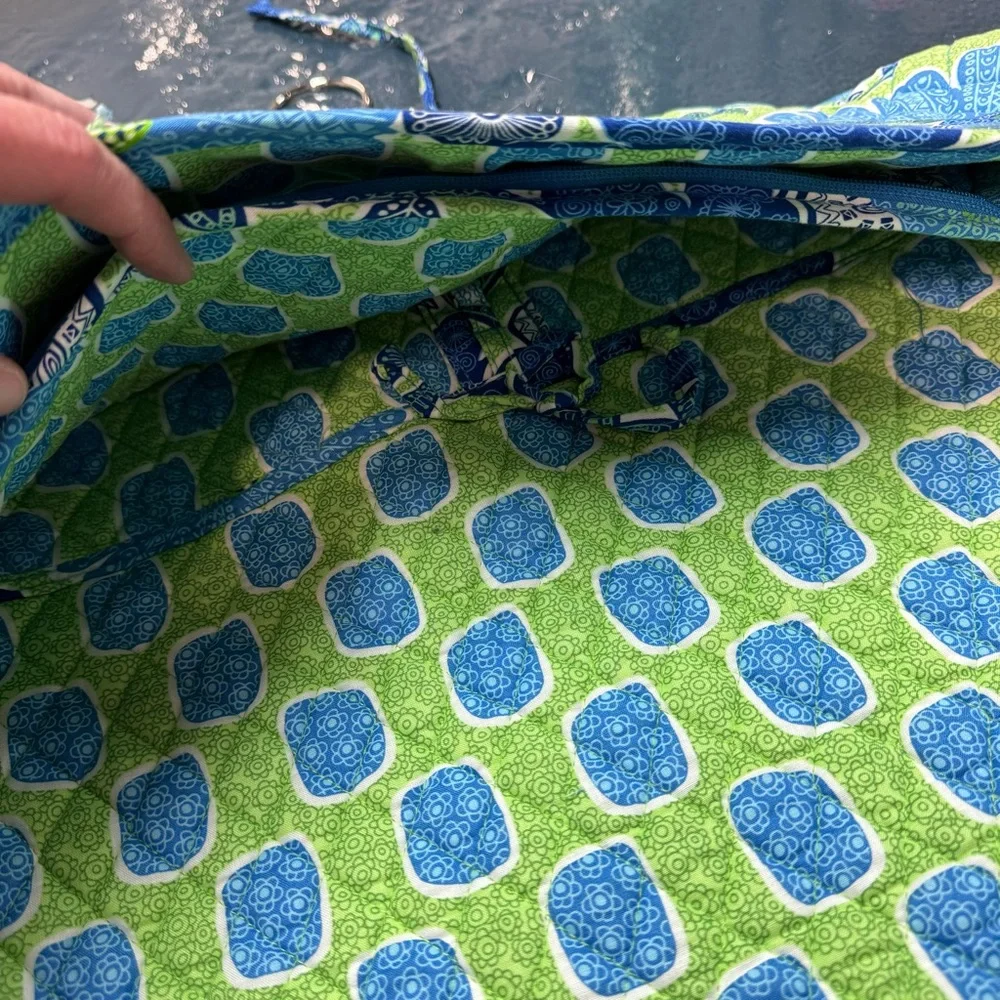 NWT Vera Bradley Garment Bag Doodle Daisy